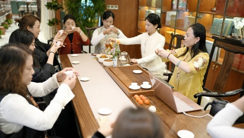 http://szgh.oss-cn-beijing.aliyuncs.com/mfjjw/20241019/f4a7e02ca3d5dad09d99916edb70f9e6fb1ce394.jpg