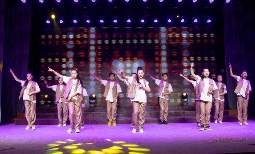 http://szgh.oss-cn-beijing.aliyuncs.com/mfjjw/20250105/7de8bf3a4e43718d6a7e8d29c0f21a7b359a295f.jpg