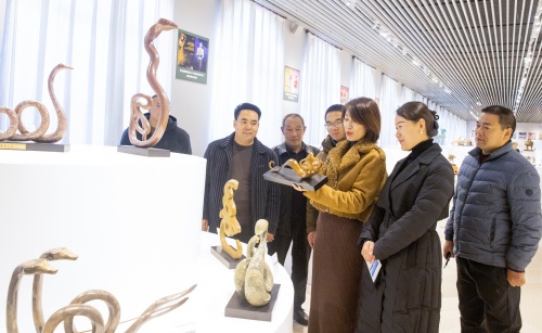 http://szgh.oss-cn-beijing.aliyuncs.com/mfjjw/20250110/9a5dcb4b32e0137acfd83c461c86aae5df717f2c.jpg