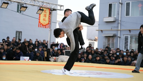 http://szgh.oss-cn-beijing.aliyuncs.com/mfjjw/20250220/c3674bc5b7f7c48a22212cbbad16c9d6f267ba60.jpg