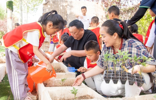 http://szgh.oss-cn-beijing.aliyuncs.com/mfjjw/20250423/c88a6f7532f533c8f7cca3beea1c182e9a6d1372.jpg