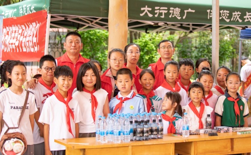 http://szgh.oss-cn-beijing.aliyuncs.com/mfjjw/20250608/9228c028c5f142f45b95151d6e27d7ed9f46d2d1.jpg